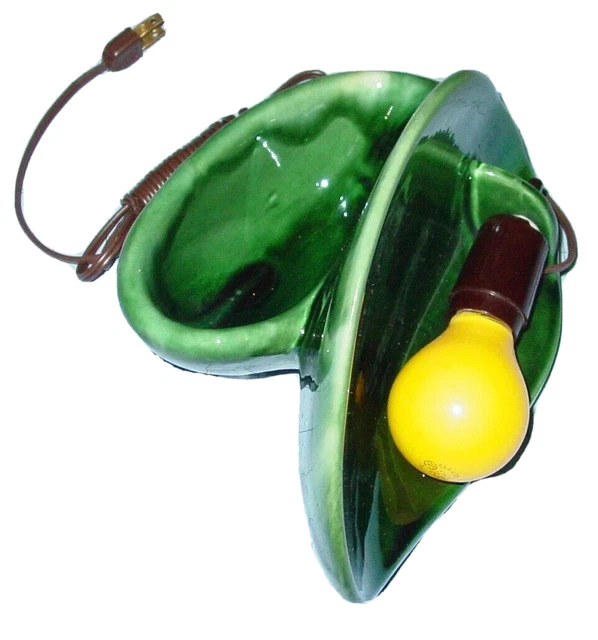 Vintage Green Ceramic TV Mantle Lamp MCM Kitsch 1940's 1950's Shell Planter Lamp