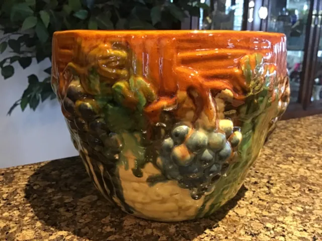 Vintage Majolica Pottery Jar planter Container Grapes Brown EXCELLENT