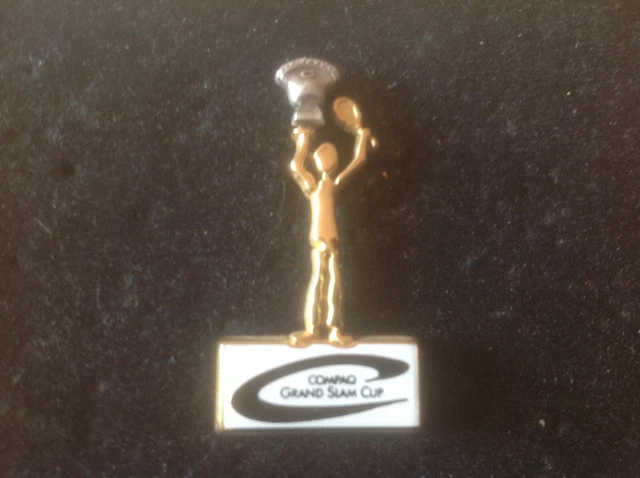 ULTRA RARE PINS PIN'S - TENNIS - GRATTEPAILLERE 92