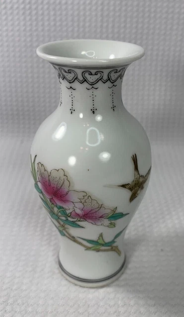 Vtg Chinese Jingdezhen Zhi Hand Painted Miniature Porcelain Vase Birds & Flowers
