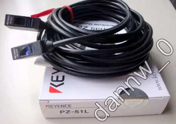 New in box KEYENCE PZ-51L proximity sensor