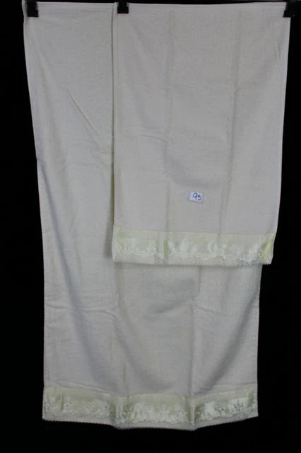 Beautiful Vintage Ivory Bath & Hand Towel Lace And Satin Trim