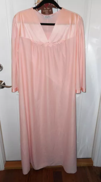 Vintage Vanity Fair Womans Long  XXL Night Gown Pink