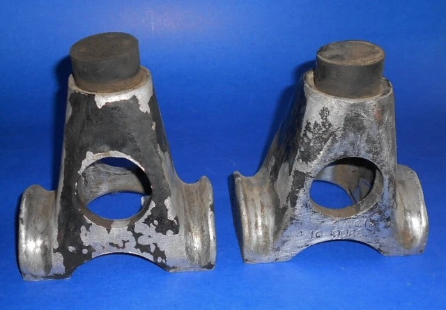 Vintage Front Suspension AXLE STOPS / U bolt  Peterbilt Kenworth Rebound Bumpers