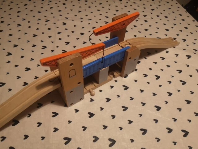 WOODEN RAILWAY LIFTING Draw Bridge for Train Track Set Fits BRIO ...