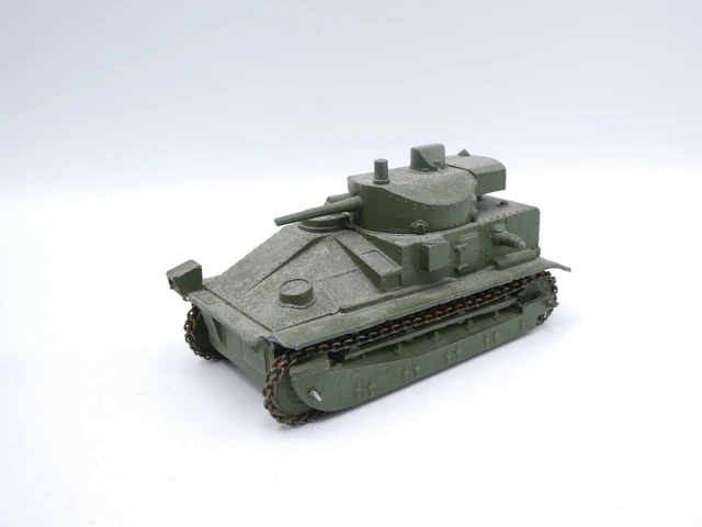 DINKY TOYS Pre War 151a Medium Tank - semi matt military green, no ...