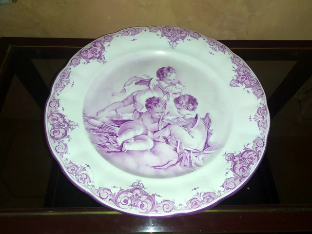 Grand plat d'ornement Putti Angelot faience Sarreguemines XIXème 39cm