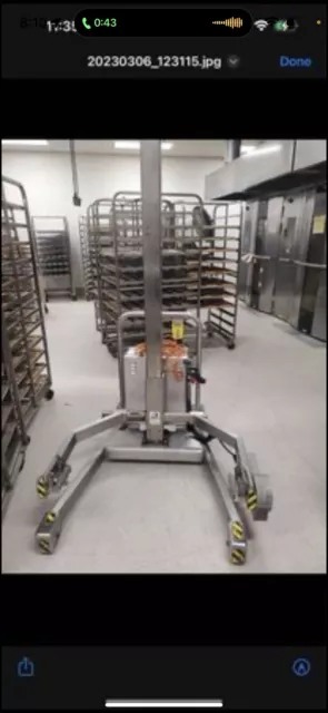 Savage Bros. (0712SS) Stainless Steel Mobile Hydraulic Bakery Kettle & Bowl Lift