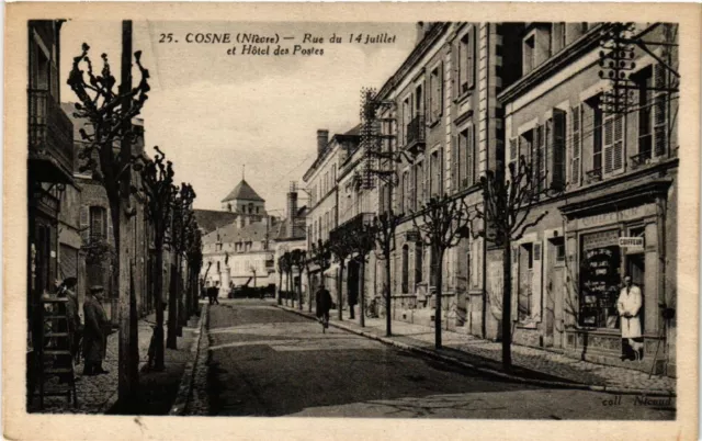 CPA AK COSNE - Rue du 14 juillet et Hotel des Postes (457388)