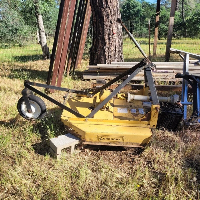 4 ft bush hog mower by Gearmore. Working condition