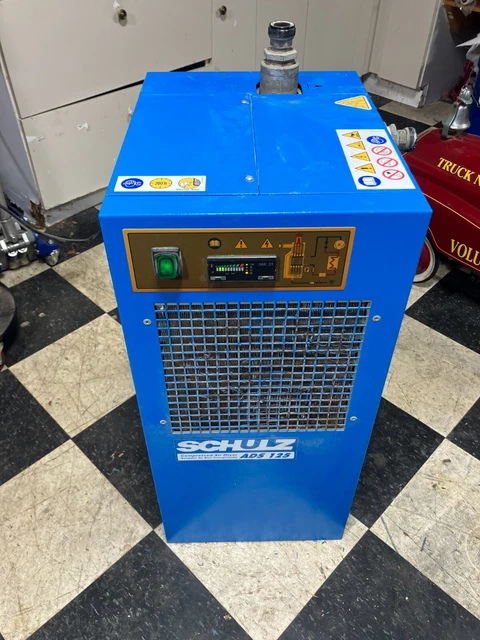 Schulz 125 Cfm Refrigerated Compressed Air Dryer, 25Hp & 30Hp Compressors, 115V Schulz 125 Cfm Refrigerated Compressed Air Dryer, 25Hp & 30Hp Compressors, 115V