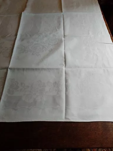 Vtg Irish Linen Tablecloth Roses Patten  Damask 162x126cm Laundered Ready To Use