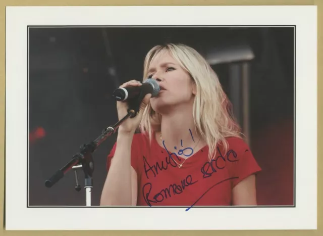 Romane Serda - Chanteuse & actrice française - Jolie photo signée - Paris 2005