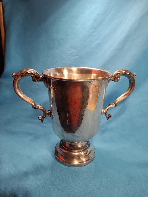 Antique 1934, Sheffield ,  Walker & Hall Large Solid Silver Trophy Cup ,  496g