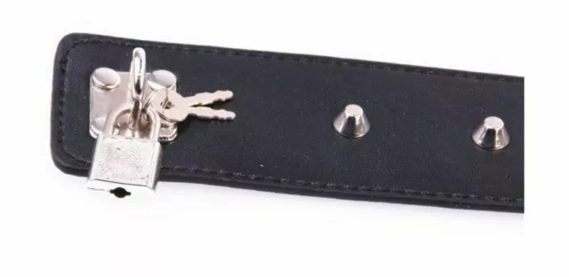Collier soumise/esclave en "cuir" noir avec laisse, anneau,rivet,sapphire,cadena 2
