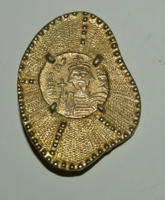 Nice Vintage Golden Religious Crusader CROSS Large Lapel Pin Rare 2