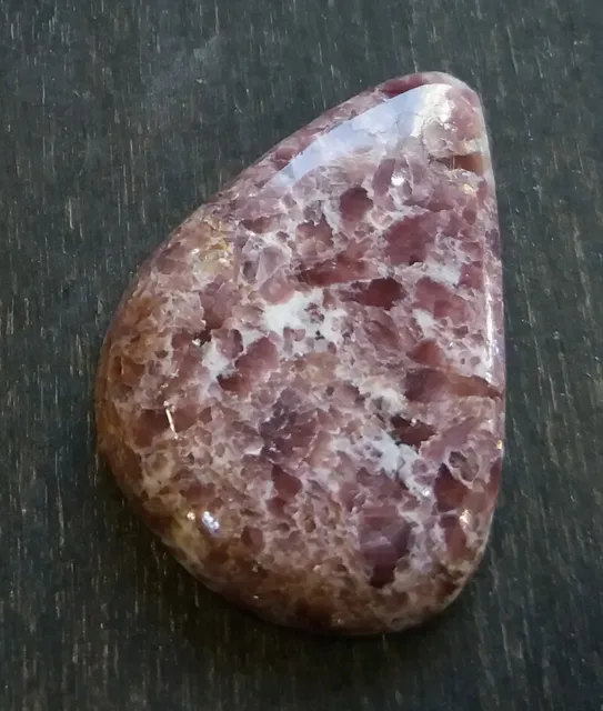 Lépidolite cabochon pierre fine 29x20x6mm lithothérapie chakra