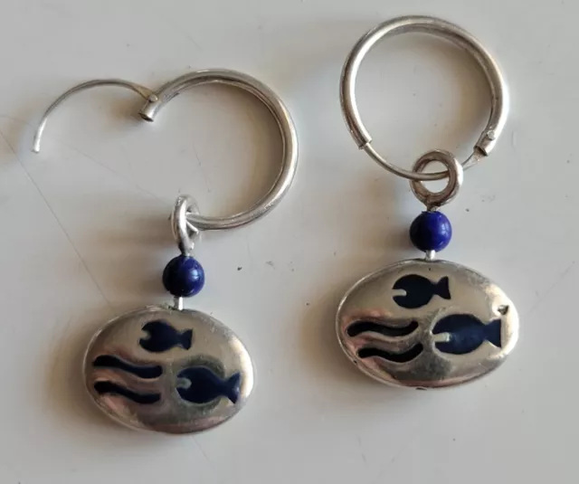 Paire De Boucles D'oreilles Poisson En Métal Argenté Ou Autre