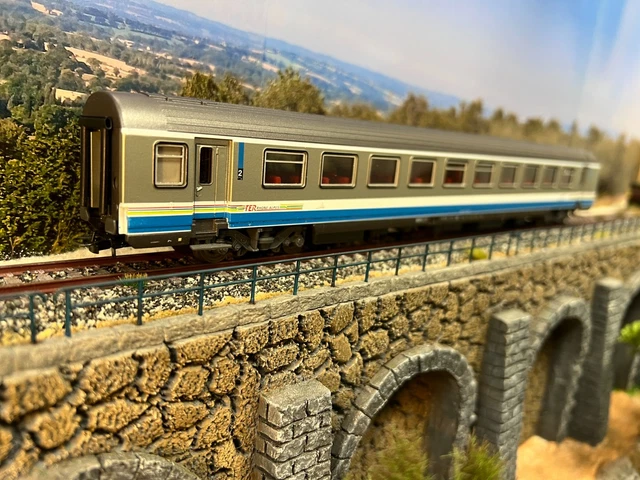 Voiture corail lima model TER midi Pyrénées classe 2