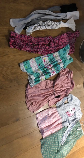 Girls clothes age 7/8/9 years old