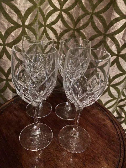 Set Of Four Vintage Edinburgh Crystal Wine Glasses Elegant