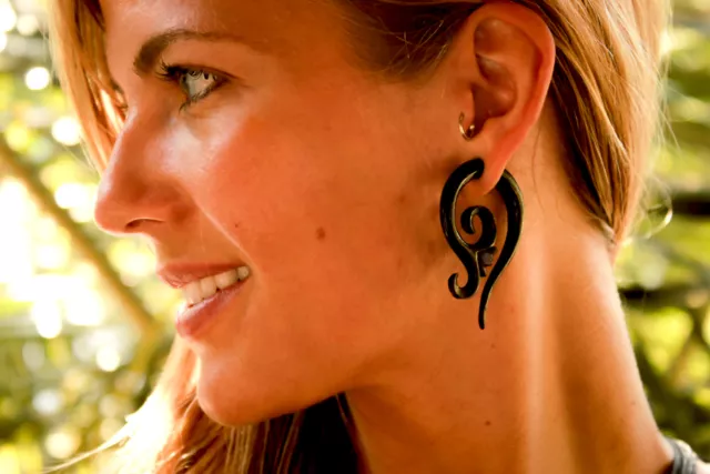 Ear Gauge Spiral Organic Tribal Stretcher Horn Pair Expander Piercing Bone Hook