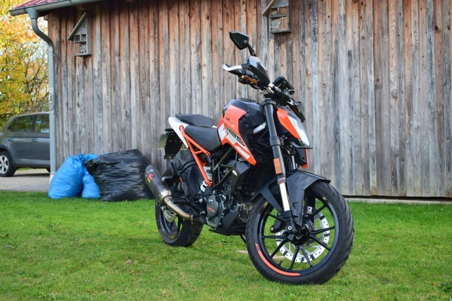 Motorrad KTM Duke 125ccm