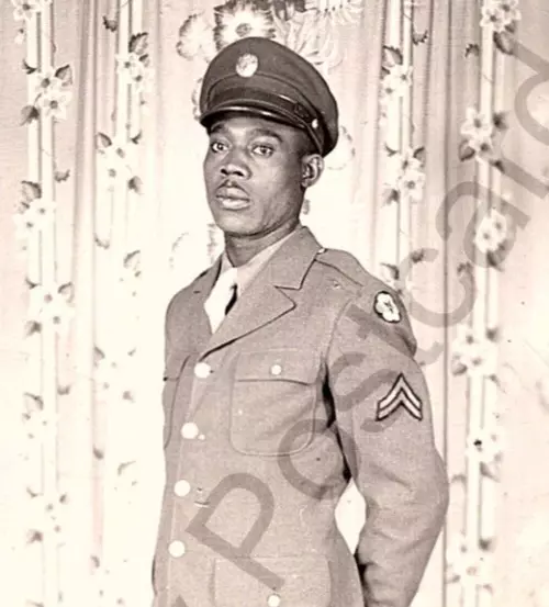 WW2 Era Photo US Army African American Corporal Service Forces Shoulder Patch