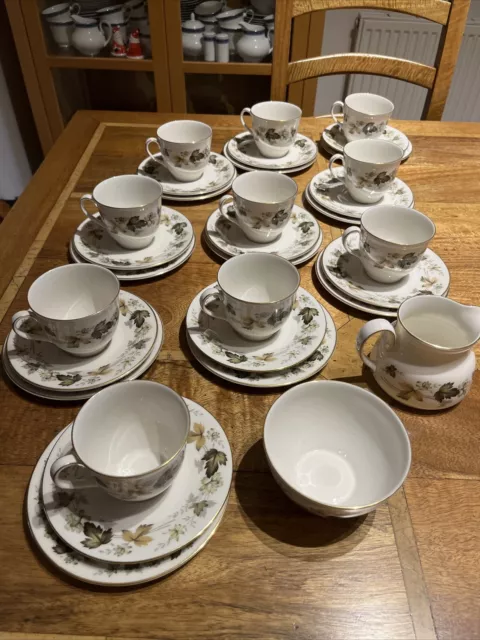 Royal Doulton Larchmont Tea Set X10 Cups Saucers Plates Milk Sugar Bowl 32 Piece