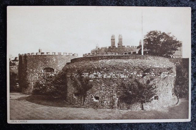 Postkarte Ansichtskarte Belgien Deal Castle (M)