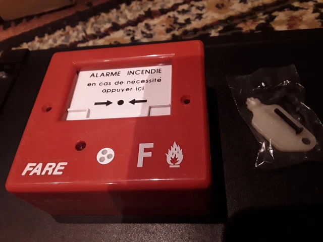 Attrezzatura Dell'allarme Antincendio Immagine Stock - Immagine Di - Foto 8