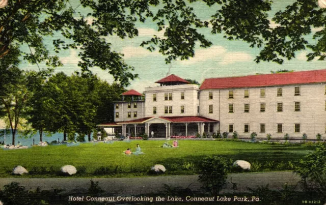Postcard Hotel Conneaut overlooking the lake, Conneaut Lake Park, Pennsylvania