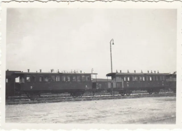 FOTO  Eisenbahn  Waggon Personenwagen 3.Kl.   ca.7x9 (G1217)