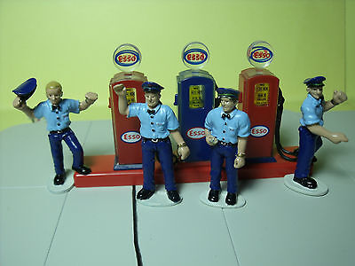 Figurines 1/43  Set 135  Pompistes  Garage Esso  Station  Vroom  Not Peint Norev