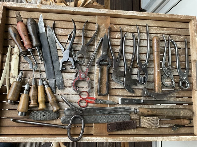 29 Antike Schuster Schuhmacher Sattler Werkzeuge. Zwickzange Messer Hammer Zange