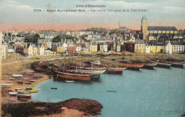 CPA Saint-Servan-sur-Mer  " Vue vers le port prise de la tour Solidor "