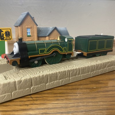 thomas trackmaster emily