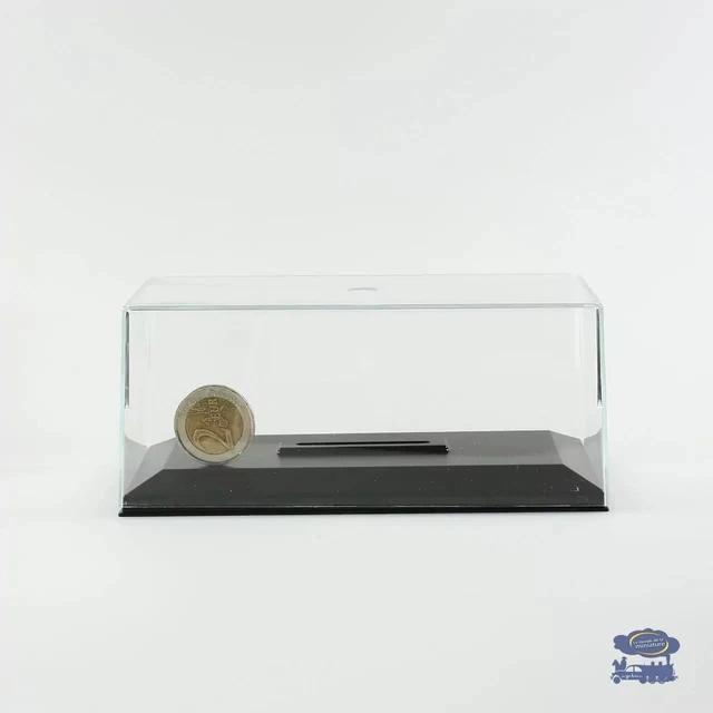 Lot 18 Vitrine Hauteur 8 cm Vendu sans le socle Miniatures 1/43 (Camionnette Lot 18 Vitrine Hauteur 8 cm Vendu sans le socle Miniatures 1/43 (Camionnette