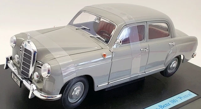 REVELL 1/18 SCALE Model Car 08974 - Mercedes Benz 180 Ponton - Silver £ ...