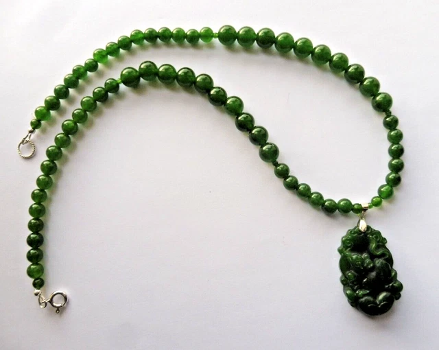 Collier En Jadéite Verte Naturelle 215 Carats - Pendentif Faon En Argent Massif 925 - Création Française