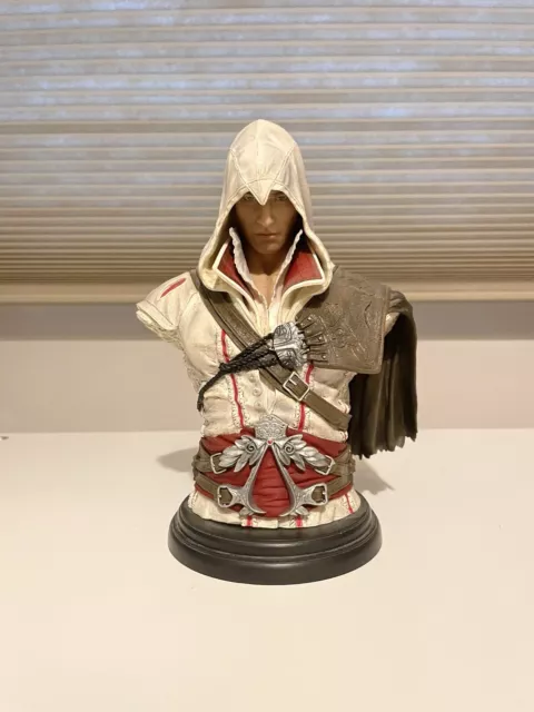 Assassin's Creed II - Ezio Auditore Black Edition - Ubisoft Attakus 8''  pvc statue