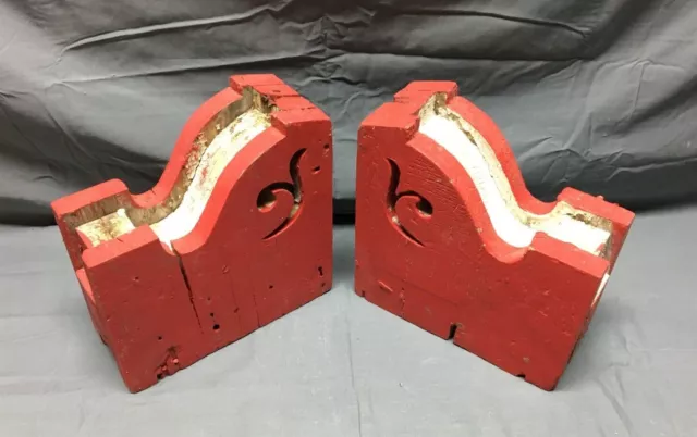 Antique Pair Wood Corbel Porch Brackets Shabby White Red VTG Chic Old 857-22B