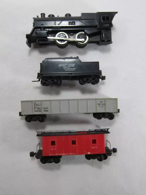 SELTENE Marx Lokomotive 8228, Tender und 2 Marx Wagen, Spurweite HO