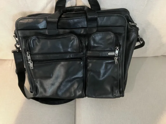 Tumi 96051D4 Alpha Black  Leather Expandable  Laptop Insert Bag Briefcase 18”