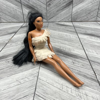 MATTEL DISNEY POCAHONTAS Barbie Vintage 1966 DOLL w Dress & schwarz