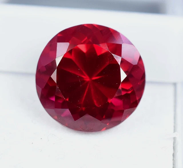 Rubis Du Mozambique Traité 3,78 Carats - Forme Ovale, Dimensions 10,8x8,4mm, Clarté SI1, Remplissage Verre Au Plomb