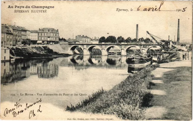 CPA La MARNE - Vue d'ensemble du Pont et des Quais (109949)