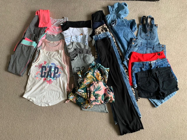 Girls Large Clothes Bundle. Age 10-11.  27 Items