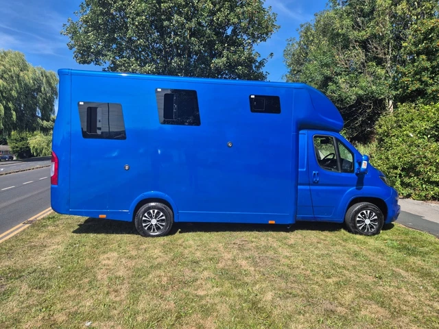 PEUGEOT BOXER 3.5T Horsebox Brand New Build On 69 plate 97000 Miles ...