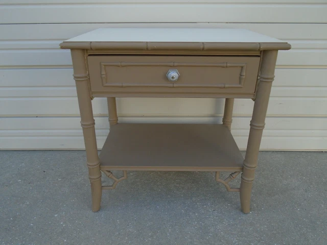 Fretwork Faux Bamboo Nightstand Allegro Thomasville Regency Chippendale Hollywoo Fretwork Faux Bamboo Nightstand Allegro Thomasville Regency Chippendale Hollywoo